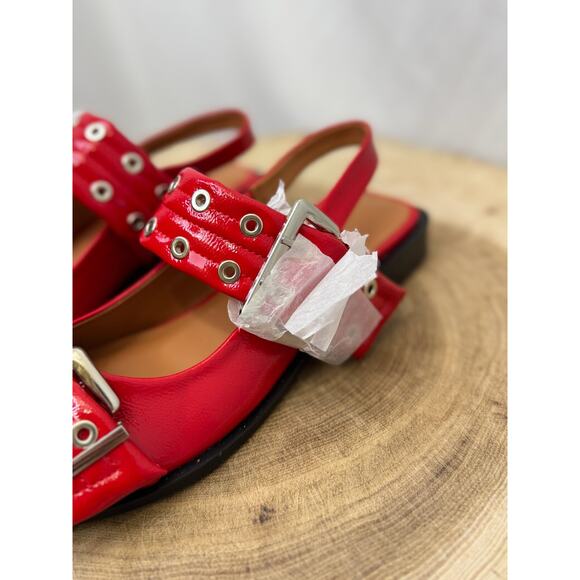 Brand New Red Patent Leather Buckle Flats with Grommets - Size 6 (NWT) - Picture 4 of 10
